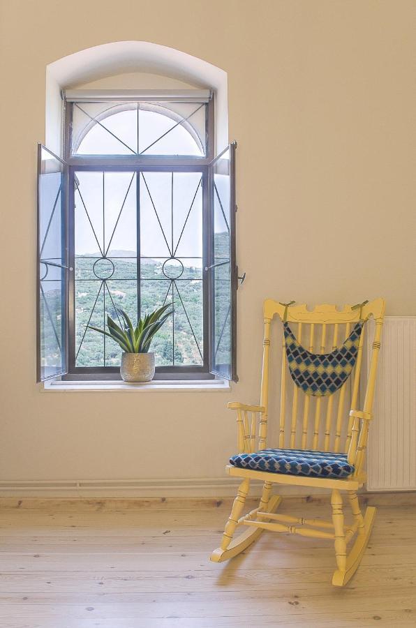 Αρχοντικό Στα Τοπόλια Villa Kalathenai ภายนอก รูปภาพ